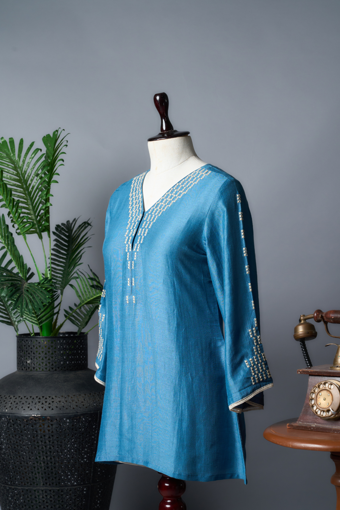 Blue Katha Linen Kurti