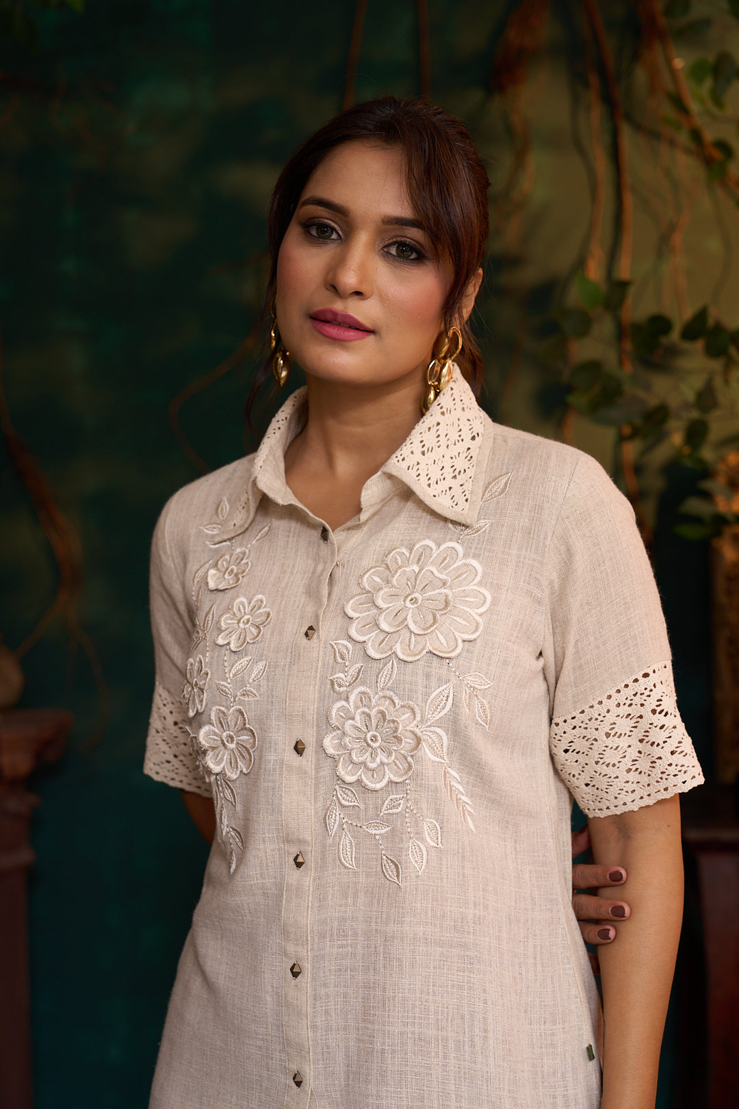 Natural Khadi Short Kurta – 3D Flower Embroidery – Half Sleeves